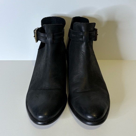 Seychelles Black Ankle Booties with Buckle Detail Size 6 - Picture 2 of 8